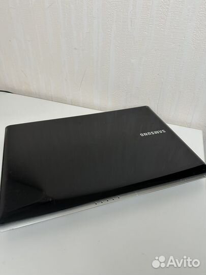 Ноутбук samsung RV408