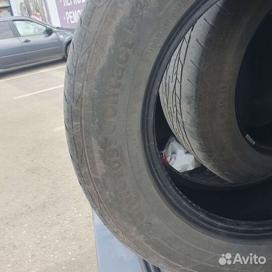 Continental ContiCrossContact LX2 265/65 R16