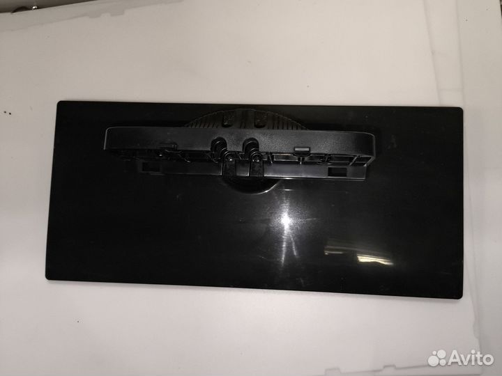 Нога подставка для Samsung UE32EH4000