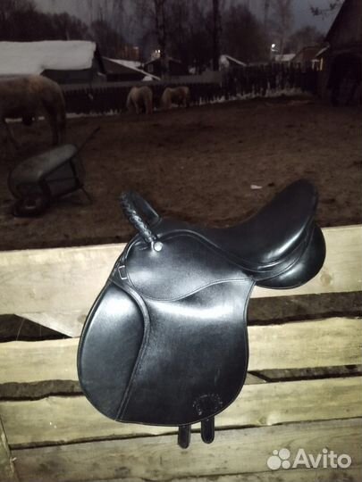 Седла на лошадей и пони, с ручками