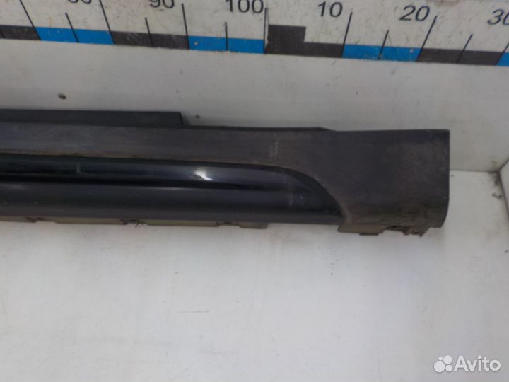 Б/У Б/У Накладка порога правого Mini Countryman