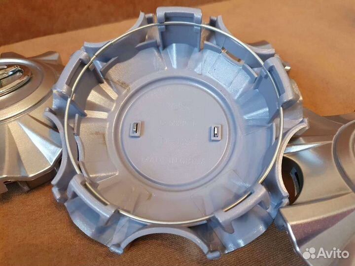 Заглушки колпачки литых дисков Lexus LX570