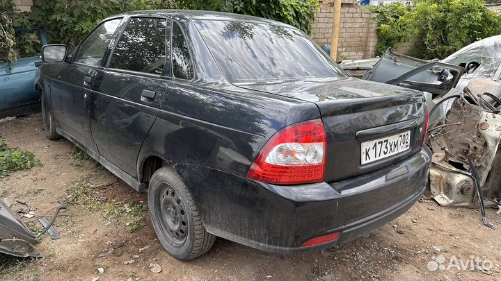 Лада приора в разборе