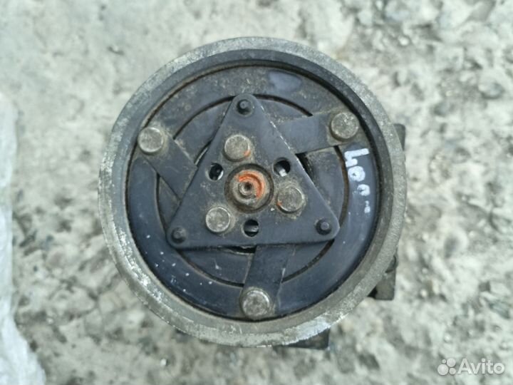 Компрессор кондиционера Рено Логан