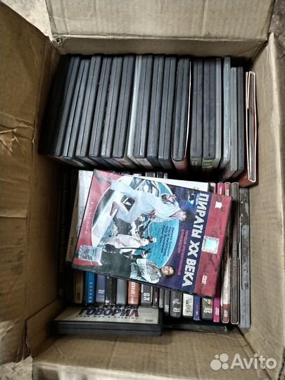 Монитор, dvd, диски с фильмами