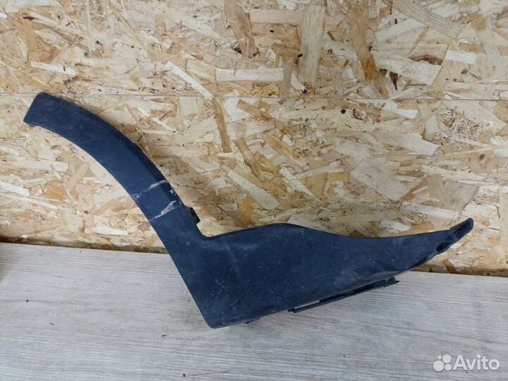 Накладка бампера передняя правая Kia Sorento 2017