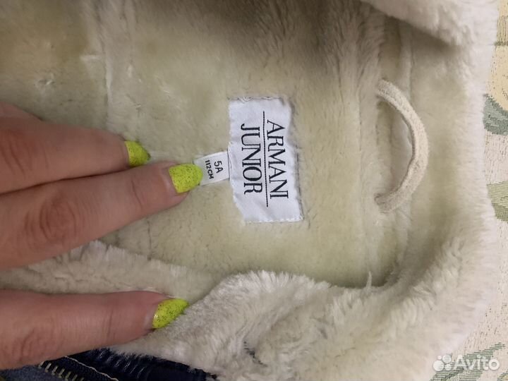Дубленка Армани Джуниор оригинал на 5-6 лет