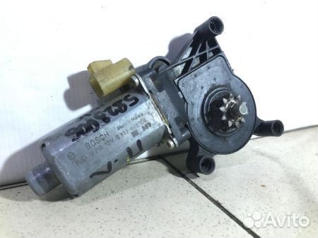 Моторчик переднего левого стеклоподъемника