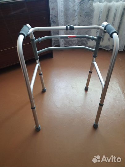 Продам ходунки