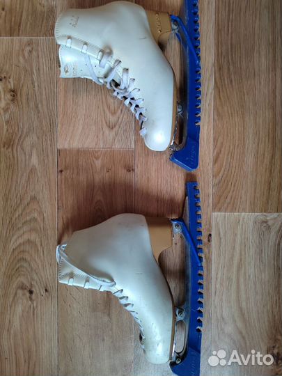 Фигурные коньки edea