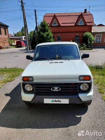 LADA 4x4 (Нива) 1.7 МТ, 2017, 81 000 км