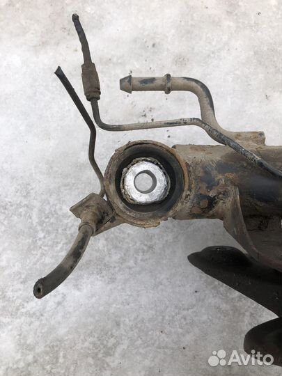 Задний подрамник Volkswagen Passat B6