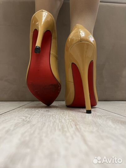 Туфли christian louboutin 37
