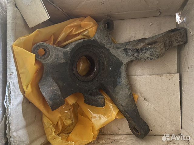 Кулак поворотный Hyundai tiburon