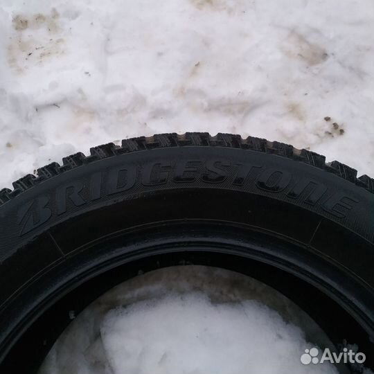 Bridgestone Blizzak Spike-01 185/65 R15 88T