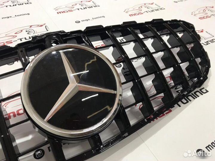 Решетка на Mercedes w205 GT-Black Дистроник (П/К)