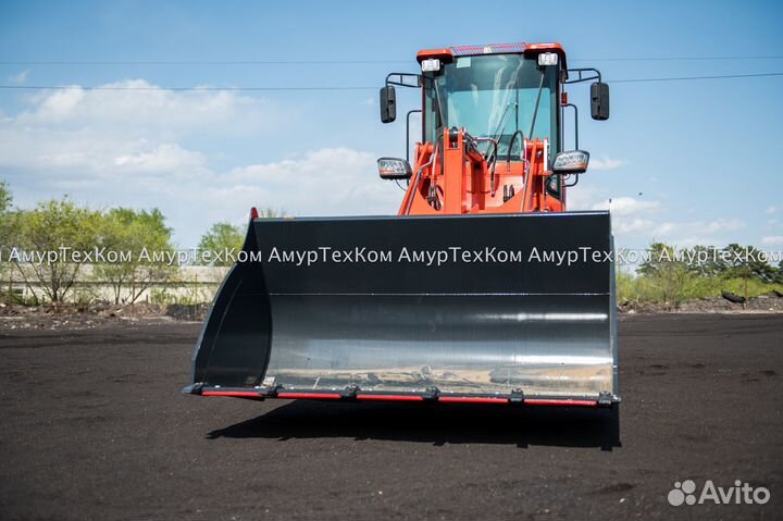 Фронтальный погрузчик Molot 200, 2023