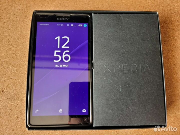 Смартфон Sony Xperia ZL