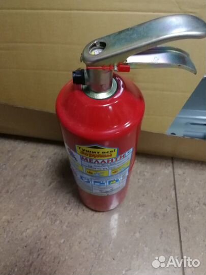 Огнетушитель порошковый с манометром оп2 2,0 литра