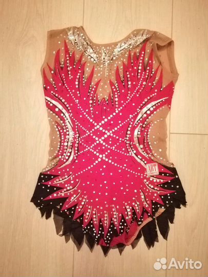 Купальник для худ. гимнастики, булавы, обручь в по