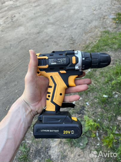 Шуруповерт deko 20v