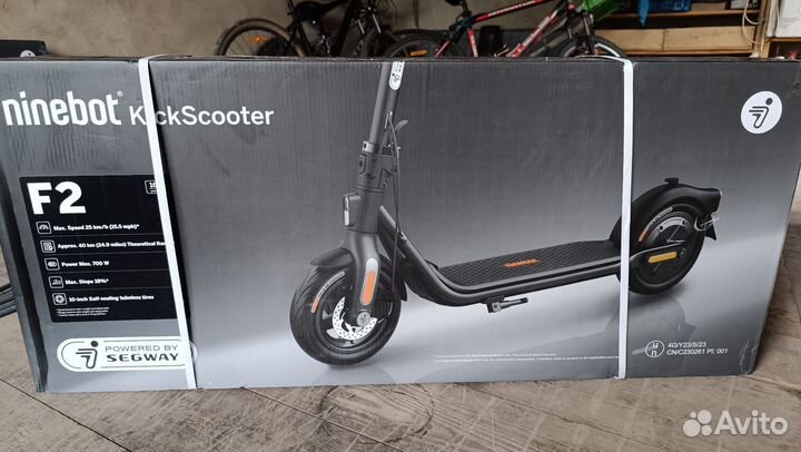 Электросамокат NineBot KickScooter F2