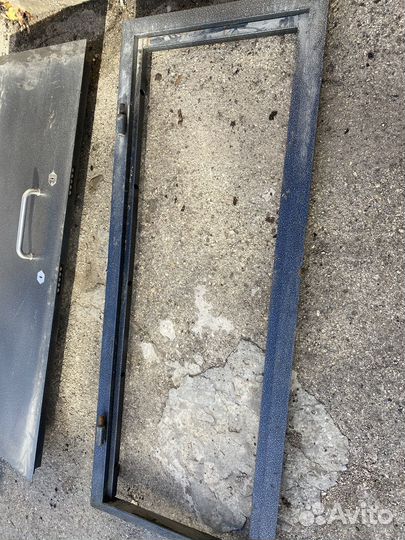 Металлическая дверь бу 2000*700