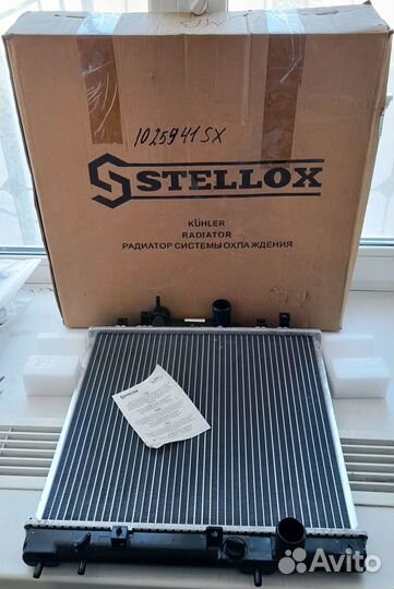 Радиатор охлаждения двигателя MMC Lancer 4/Colt3