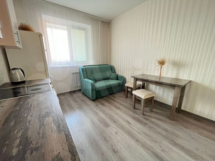 2-к. квартира, 42 м², 2/6 эт.