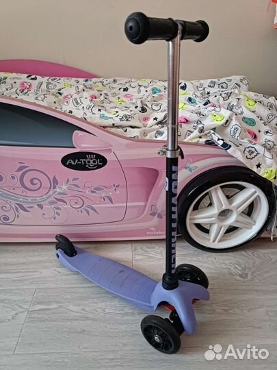 Самокат со светящимися колесами