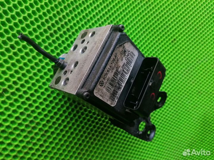 Блок ABS насос на VW Passat B7 CC 2008-2017