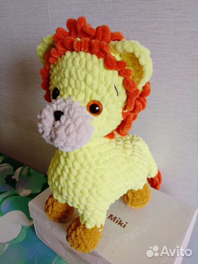 Игрушка Лев ручной работы, 29 см высотой