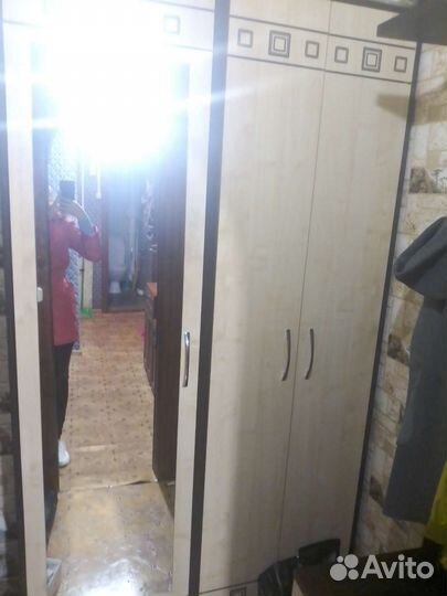 Вешалка в прихожую с зеркалом