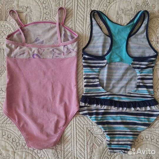 Шапочки и купальники р. 116, 122
