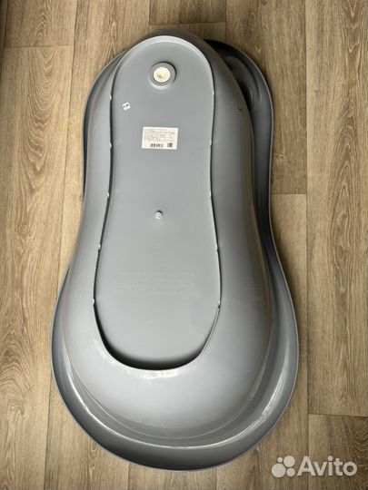 Ванночка для купания с термометром и сливом