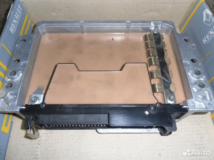 Эбу siemens s113717120b renault/москвич 2.0