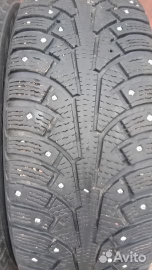 Nokian Tyres Hakkapeliitta 5 SUV 215/65 R16 94T