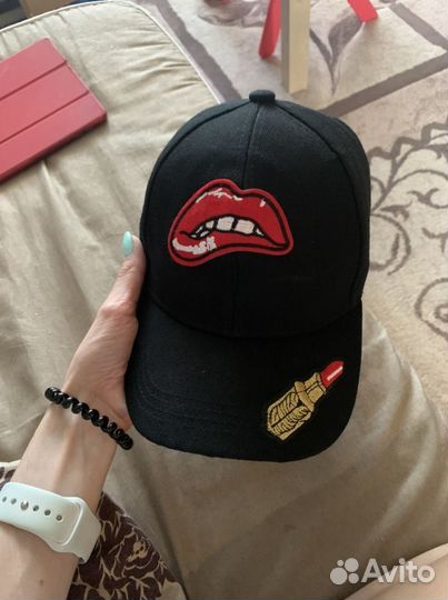 Бейсболка новая