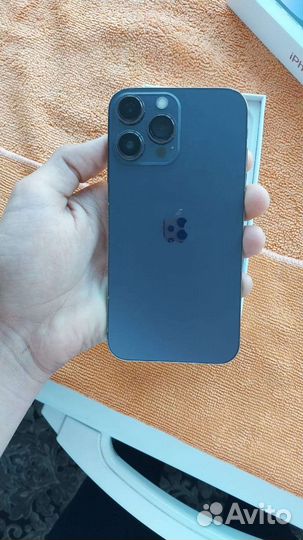 iPhone xr в корпусе 14