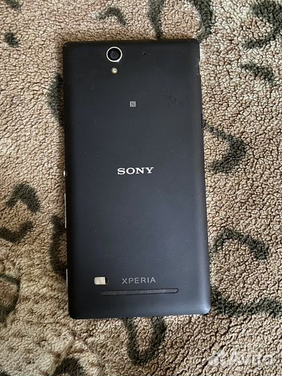 Смартфон Sony Xperia C3