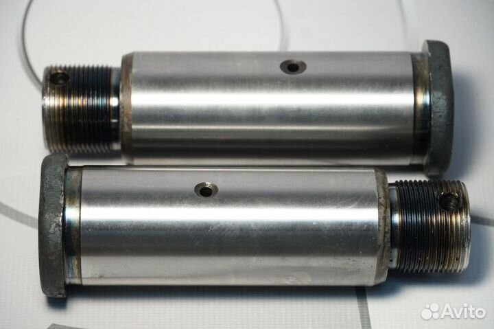 Палец реактивной штанги