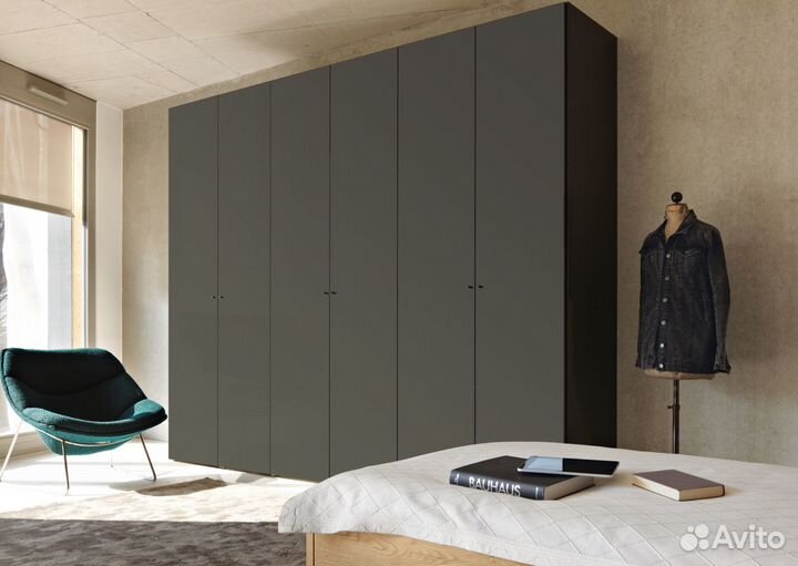 Шкаф распашной с фабрики