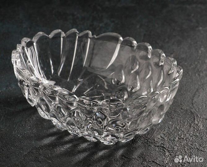 Салатник Ананас