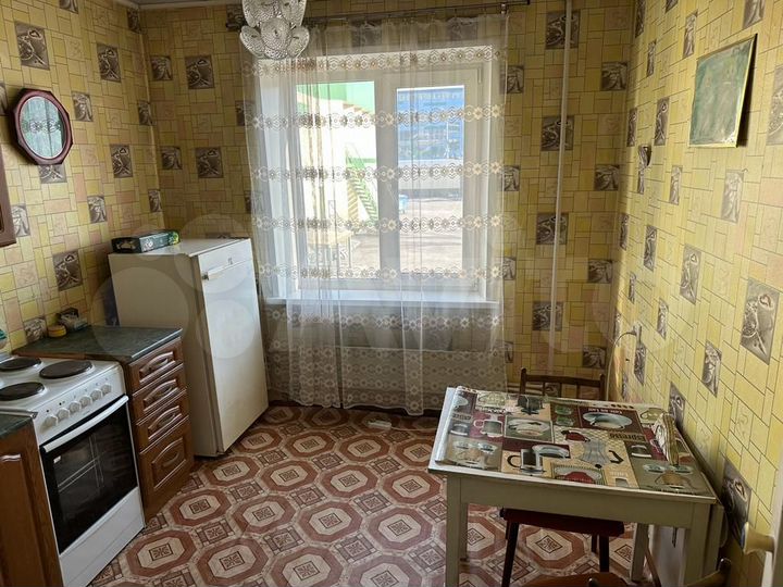 2-к. квартира, 54 м², 1/9 эт.