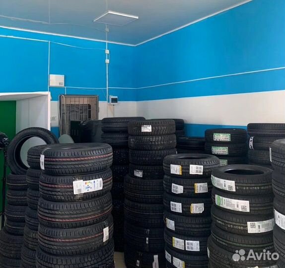 Tracmax X-Privilo M/T 305/70 R16 124Q