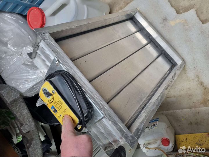 Заслонка воздушная 670х400 с электроприводом