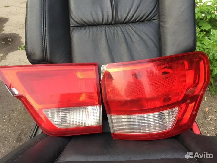 Фонари задние Jeep Grand Cherokee WK2