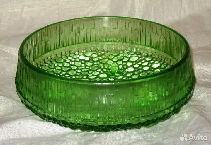 Вазы конфетницы зеленого стекла времен СССР 2 шт