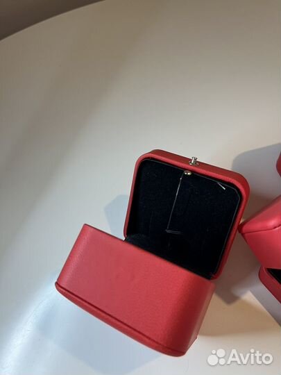 Коробки футляр для ювелирных изделий