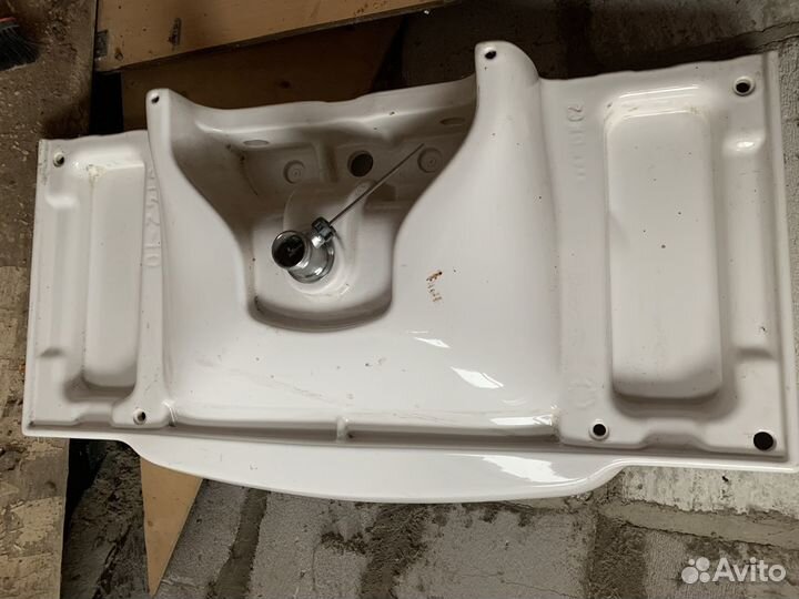 Раковина бу